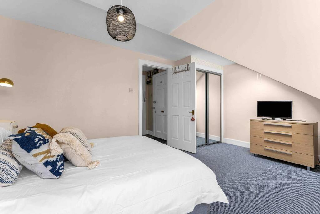 Stylish 1 Bedroom Apartment Edinburgh Exterior photo